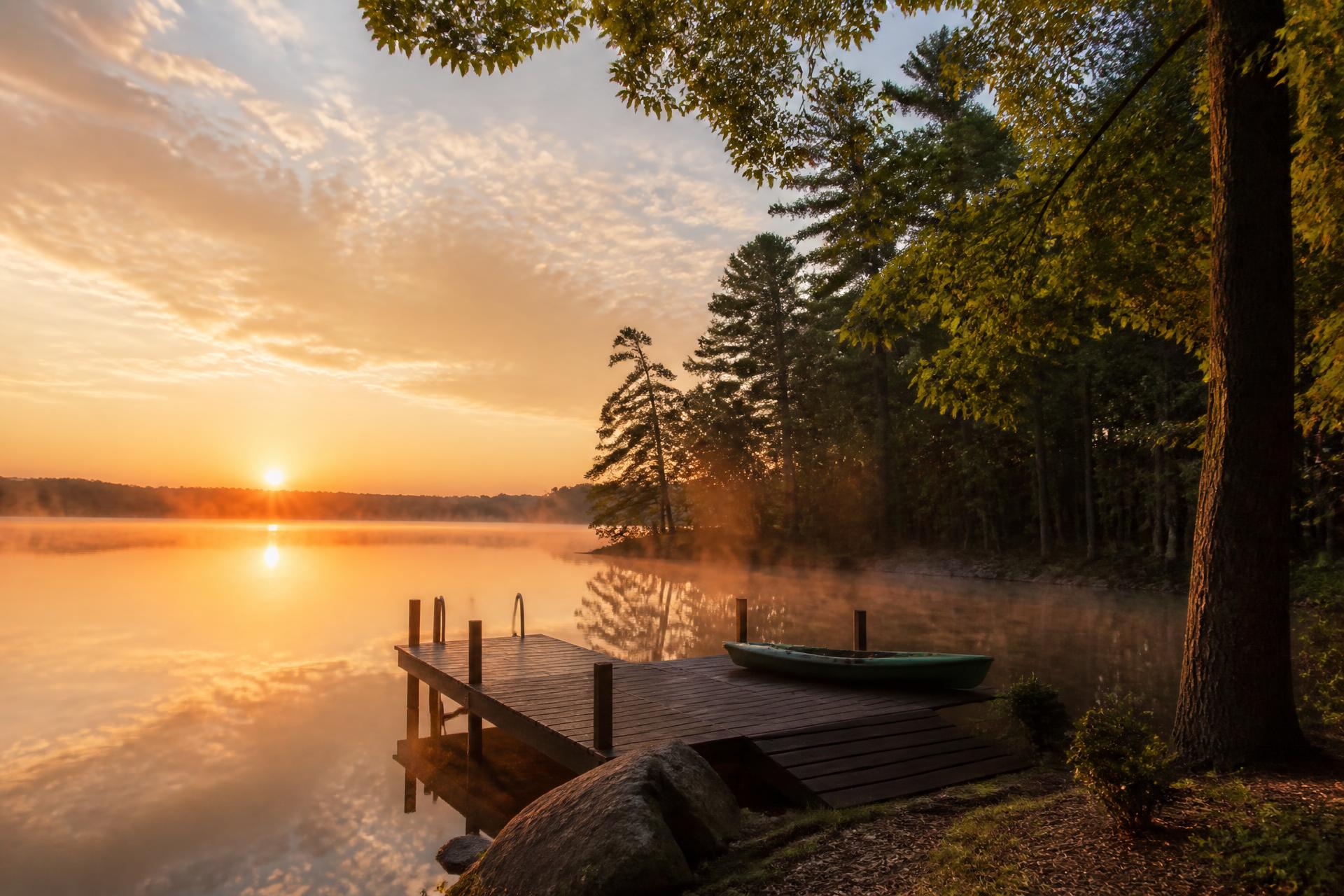 Peaceful Lake Wylie shoreline at The Sanctuary